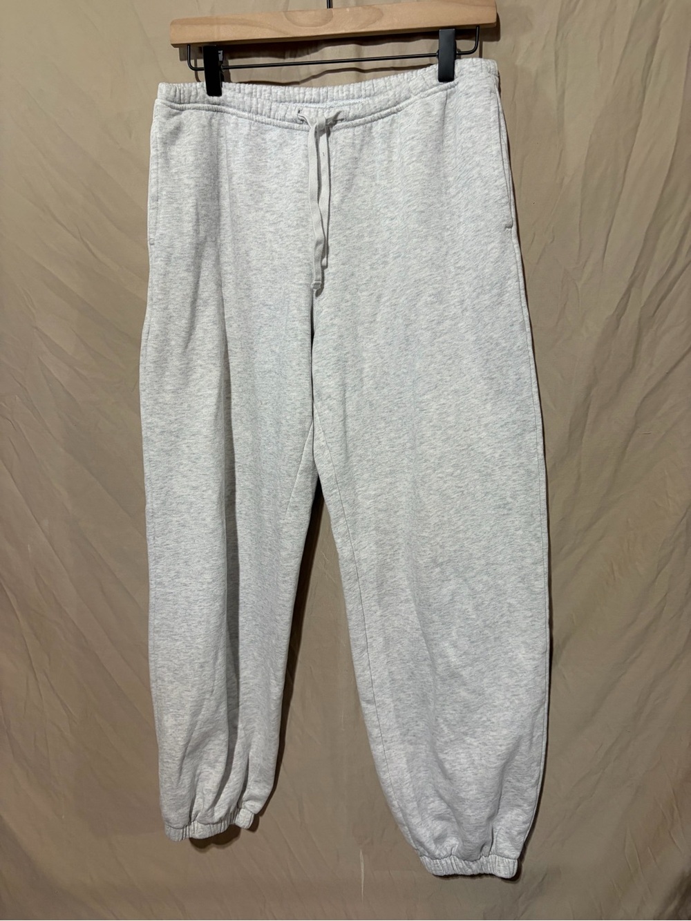 Hollister joggers